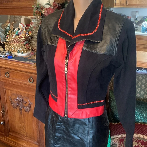 Cach’e Black Red leather color block fitted versatile Moto jacket & Skirt - Picture 2 of 10